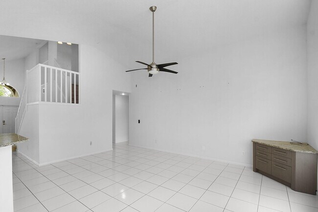 Building Photo - 3058 SE Brierwood Pl