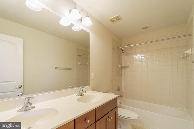 Building Photo - 8064 Criaza Branch Ct