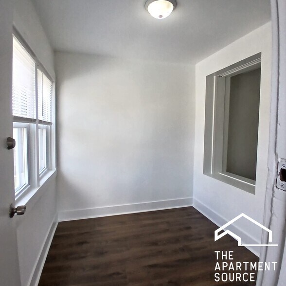 Building Photo - 4876 W Armitage Ave