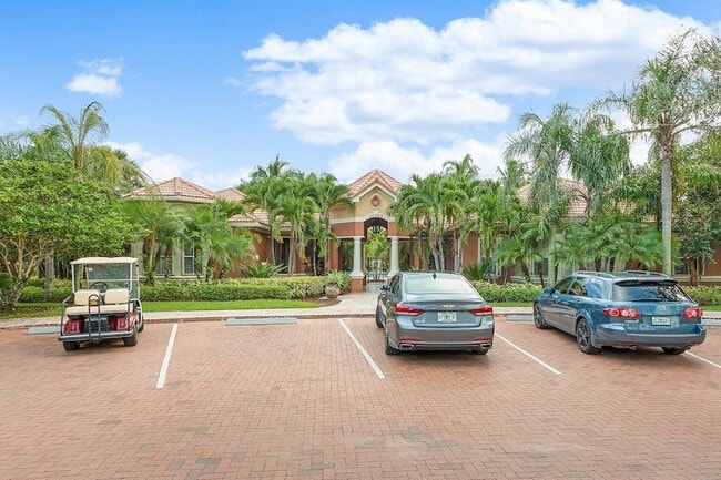 Building Photo - 10336 Fox Trail Rd S