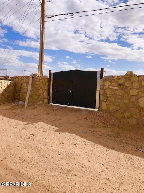 Building Photo - 13700 Paseo Rico Cir