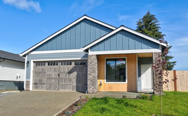 Primary Photo - Brand New Home in Winlock