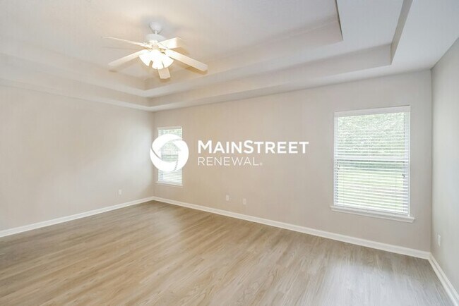 Building Photo - 3 Bedroom Pet-Friendly Home in Jacksonville, FL with Main Street Renewal
