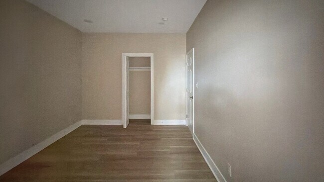 Building Photo - 3411 Reisterstown Rd