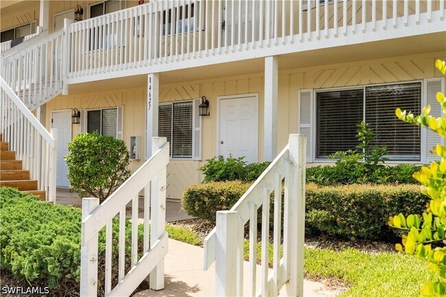 Building Photo - 4627 Bayshore Dr