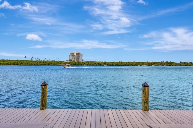 Building Photo - 200 Waterway Rd