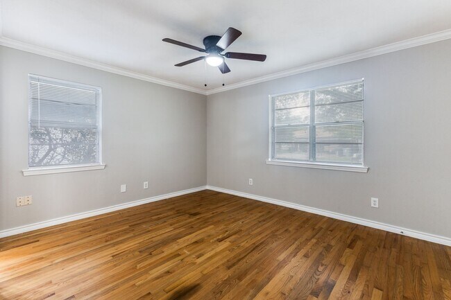 Building Photo - 10107 Muskogee Dr