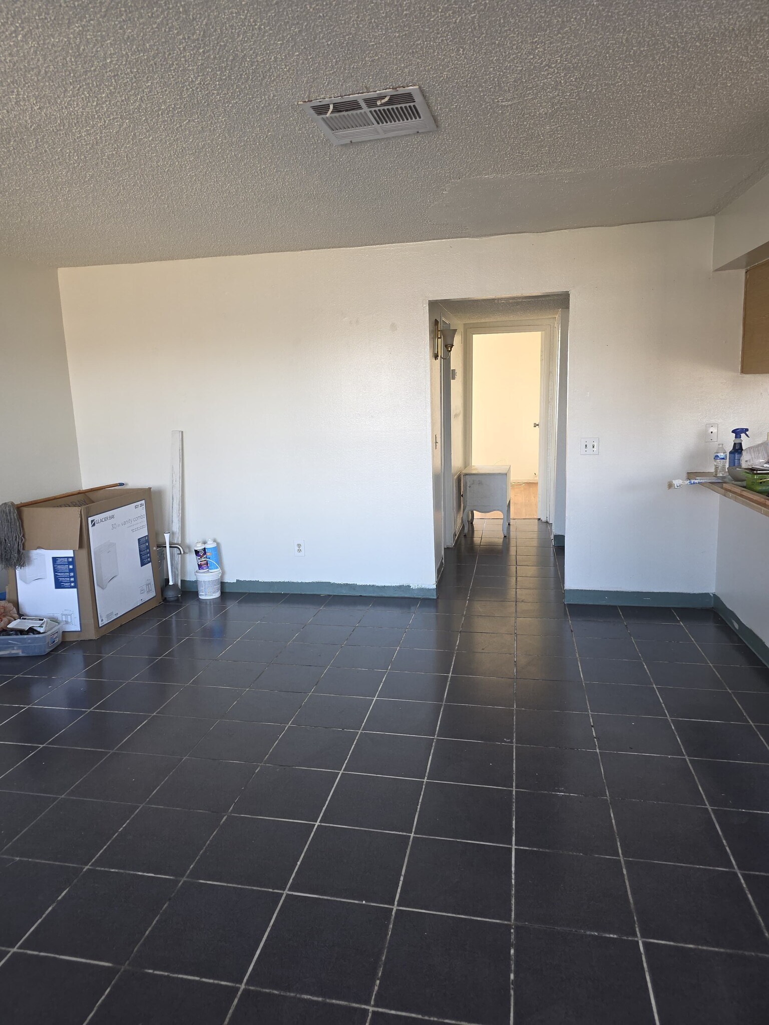 Building Photo - 2512 Carroll St