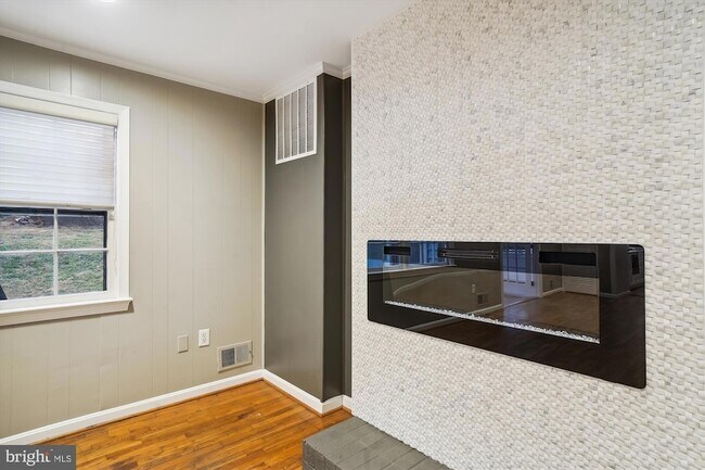 Building Photo - 11808 Coldstream Dr