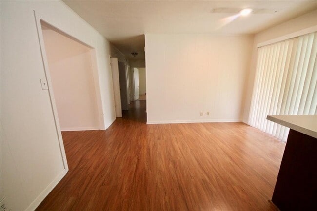 Building Photo - 1800 Rhodes Rd
