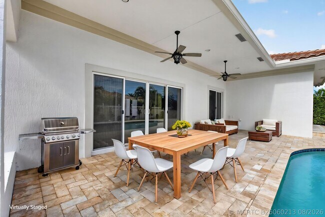 Building Photo - 899 Granada Dr