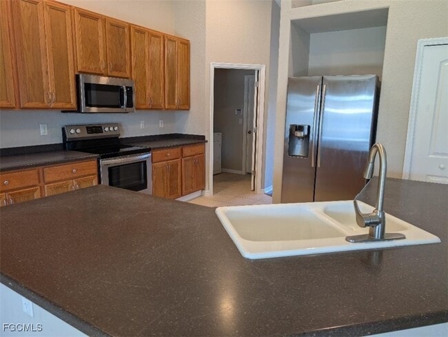 Building Photo - 1502 SW 43rd Ln