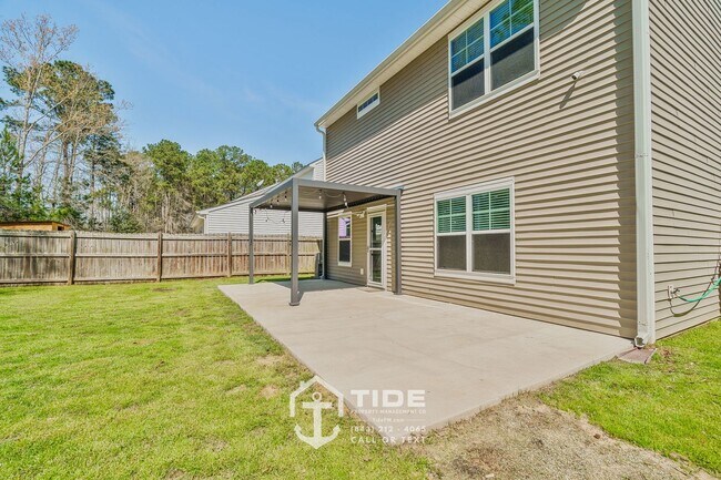 Building Photo - Spacious Living in Moncks Corner