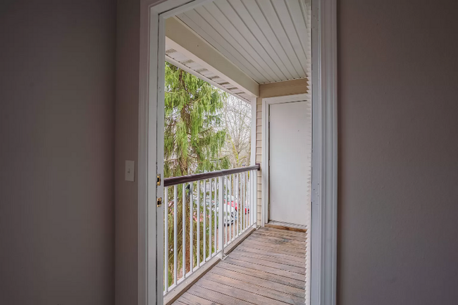 Building Photo - 100 Avalon Haven Dr