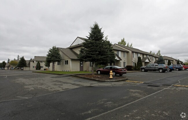 Parking Area - Stonehedge Court