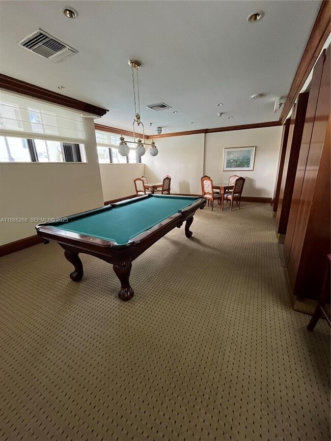 Building Photo - 5757 Collins Ave