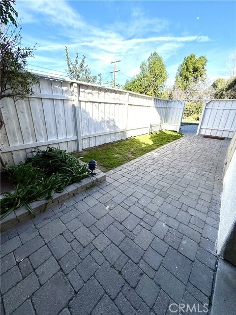 Building Photo - 20407 Strathern St