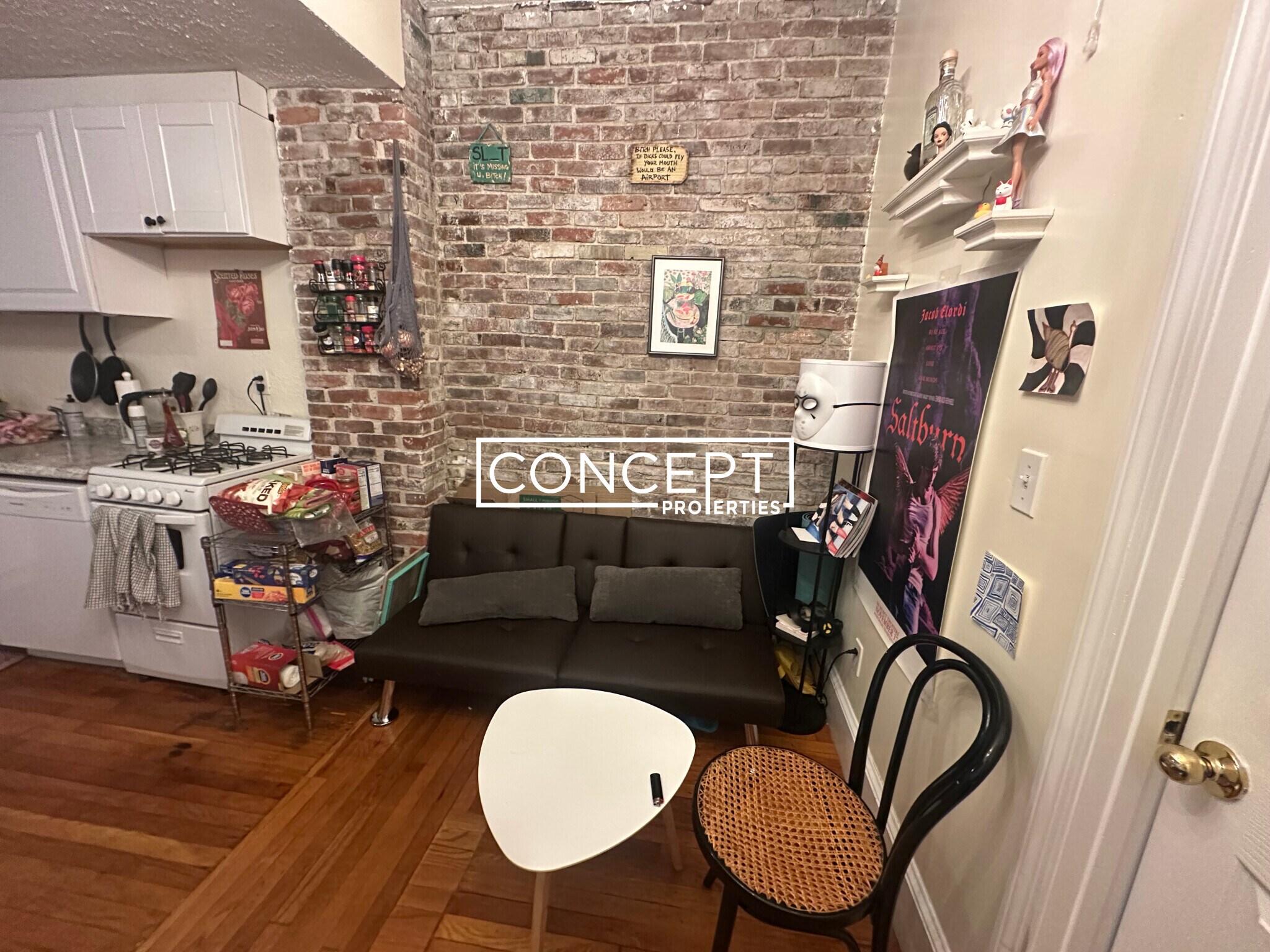 Building Photo - 72 Revere St