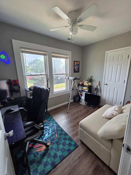 Building Photo - 3901 Garland Ave