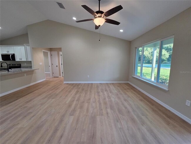 Building Photo - 8881 SW 138 Ln