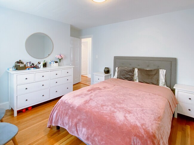 Building Photo - 16 Kimball Rd