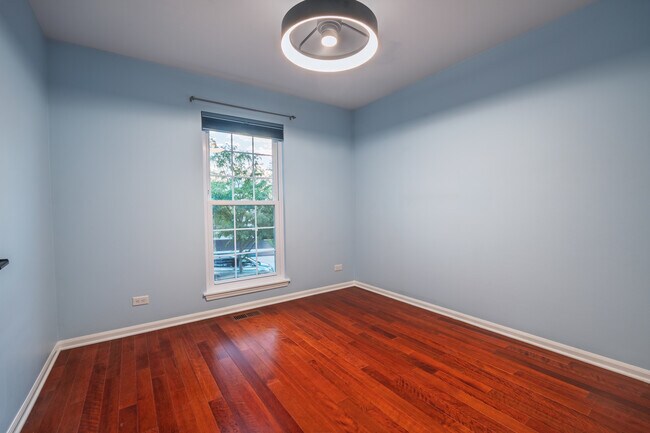 Building Photo - 2673 S Embers Ln
