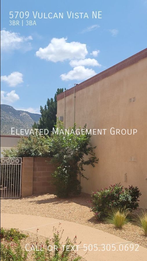 Building Photo - City and Mountain Views! The Aerie at High...