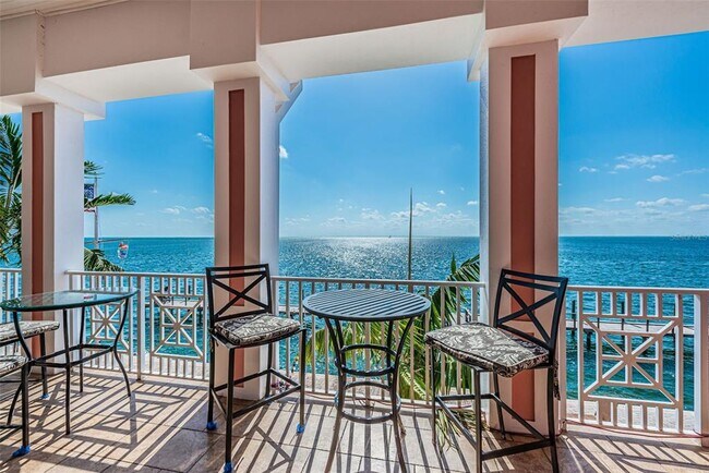 Building Photo - 5196 Beach Dr SE