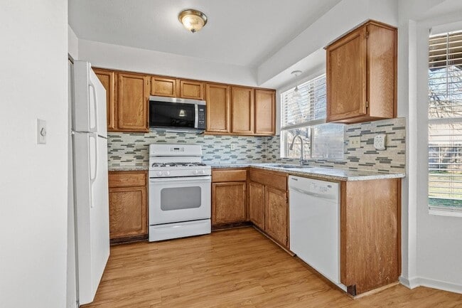 Building Photo - 3112 Freemont St