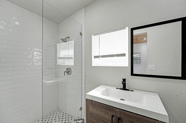 Building Photo - 8229 NW 1st Pl