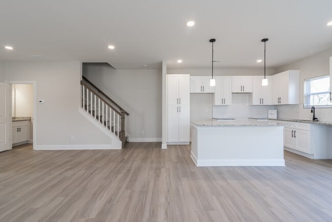 Building Photo - 3642 Trull St