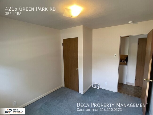 Building Photo - 3 Bedroom House