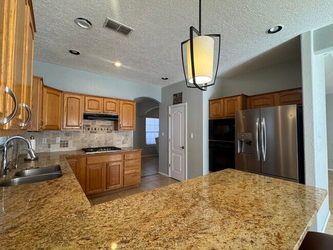 Building Photo - 8808 Vallejo Pl NE