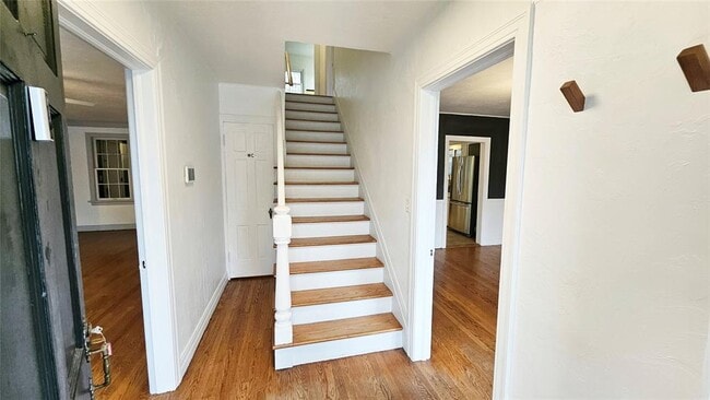 Building Photo - 2108 NW 25th St