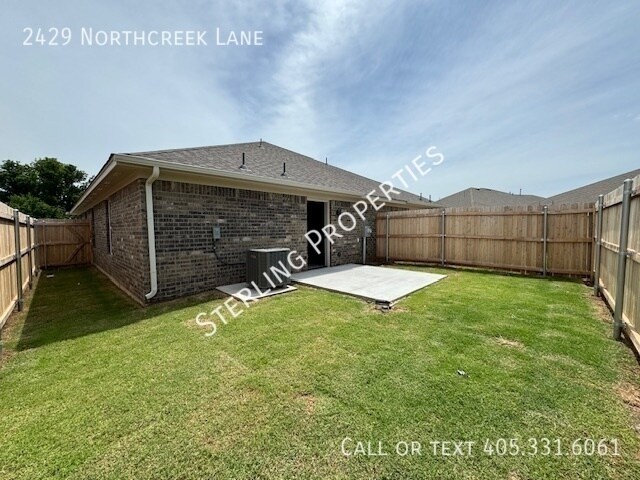 Building Photo - 2429 Northcreek Ln
