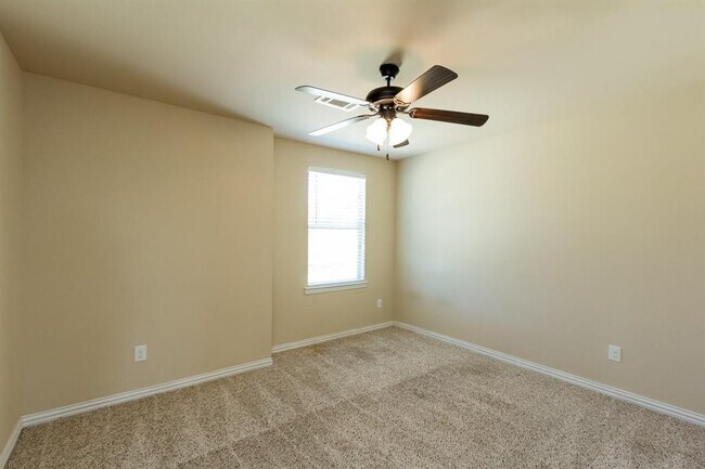 Building Photo - 1208 Bayfield Dr