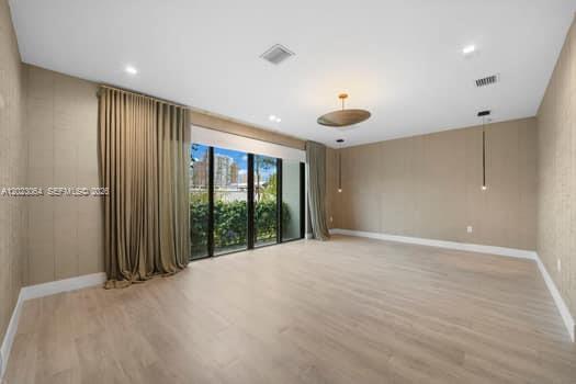 Building Photo - 6812 SW 80th St