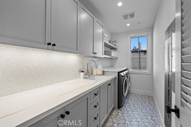 Building Photo - 441 34th St