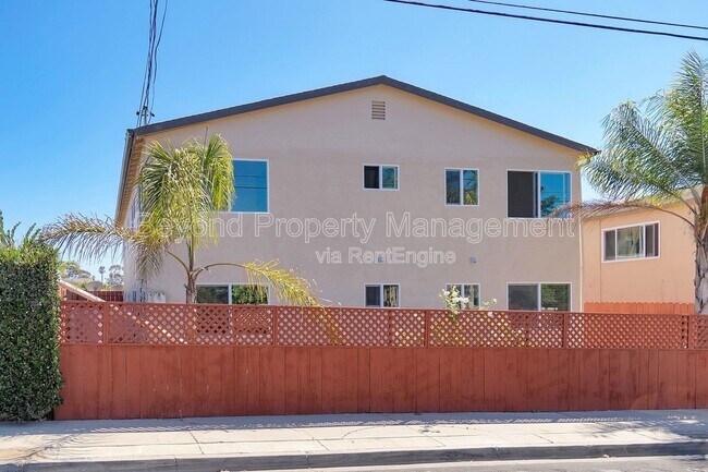 Building Photo - 1315 W Puls St