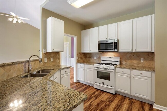 Building Photo - 1550 Argonne Ln