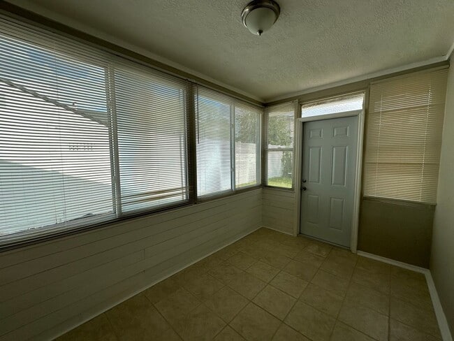 Building Photo - Winter Park Gem! Lovely Single Family Home...