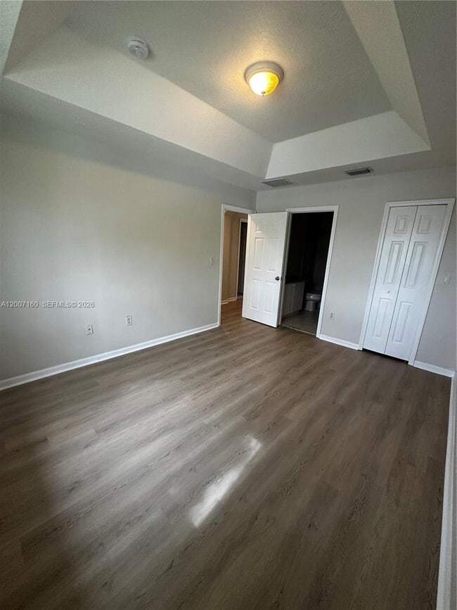 Building Photo - 2812 SE 16th Ave