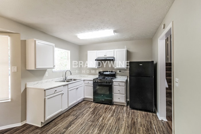 Building Photo - 5551 Downs Way