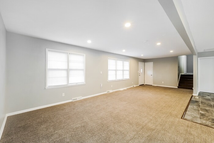 Building Photo - 608 SW Merritt St