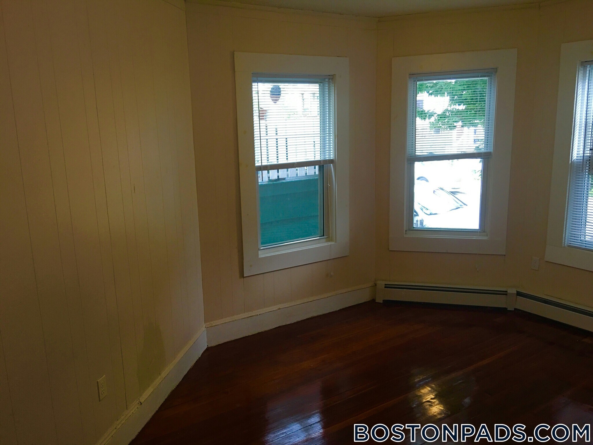 Building Photo - 27 Wolcott St