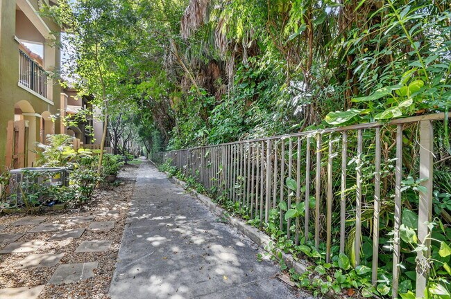 Building Photo - 2947 Hope Valley St