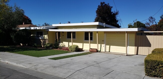 Building Photo - Excellent, Well Preserved and Restored 3 Bedroom Home - Available Soon!