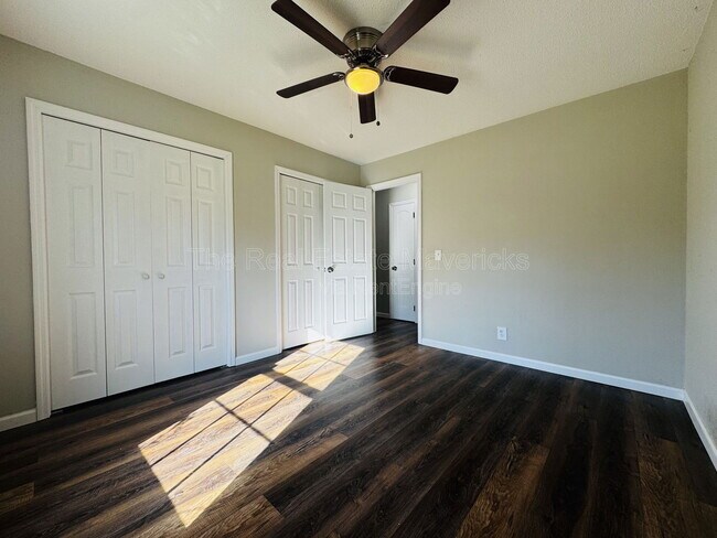 Building Photo - 63 Trinity Rd