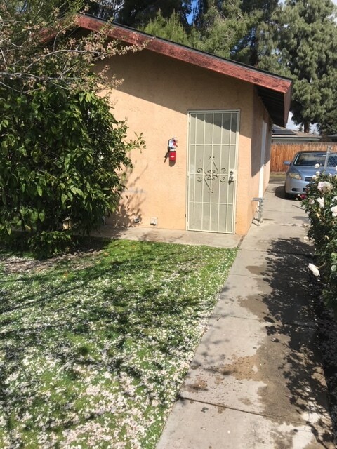 Building Photo - 2616 N Half Moon Dr
