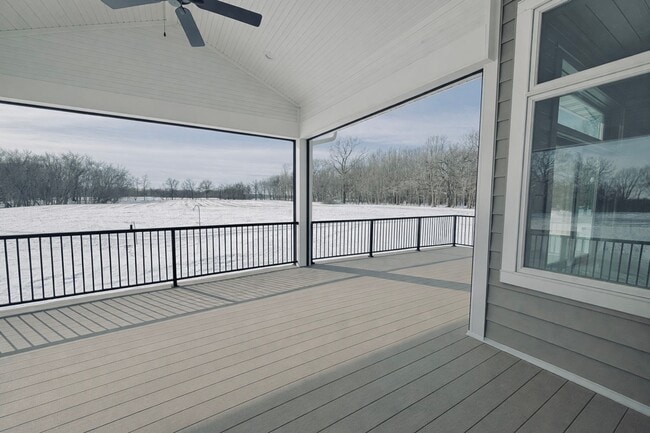 Building Photo - MUST SEE!  Gorgeous - Fully Furnished - New Construction Home in Delano.  No Detail Left To Be De...